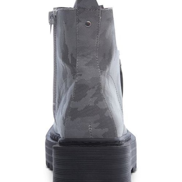 NEW Madden Girl Mash Flatform Combat Boots - Picture 8 of 15